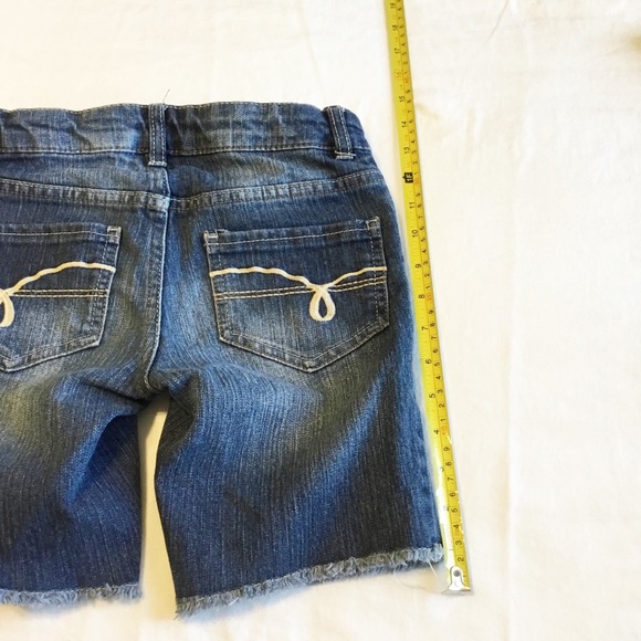 Cherokee Super Skinny Medium Shorts - Picture 4 of 5